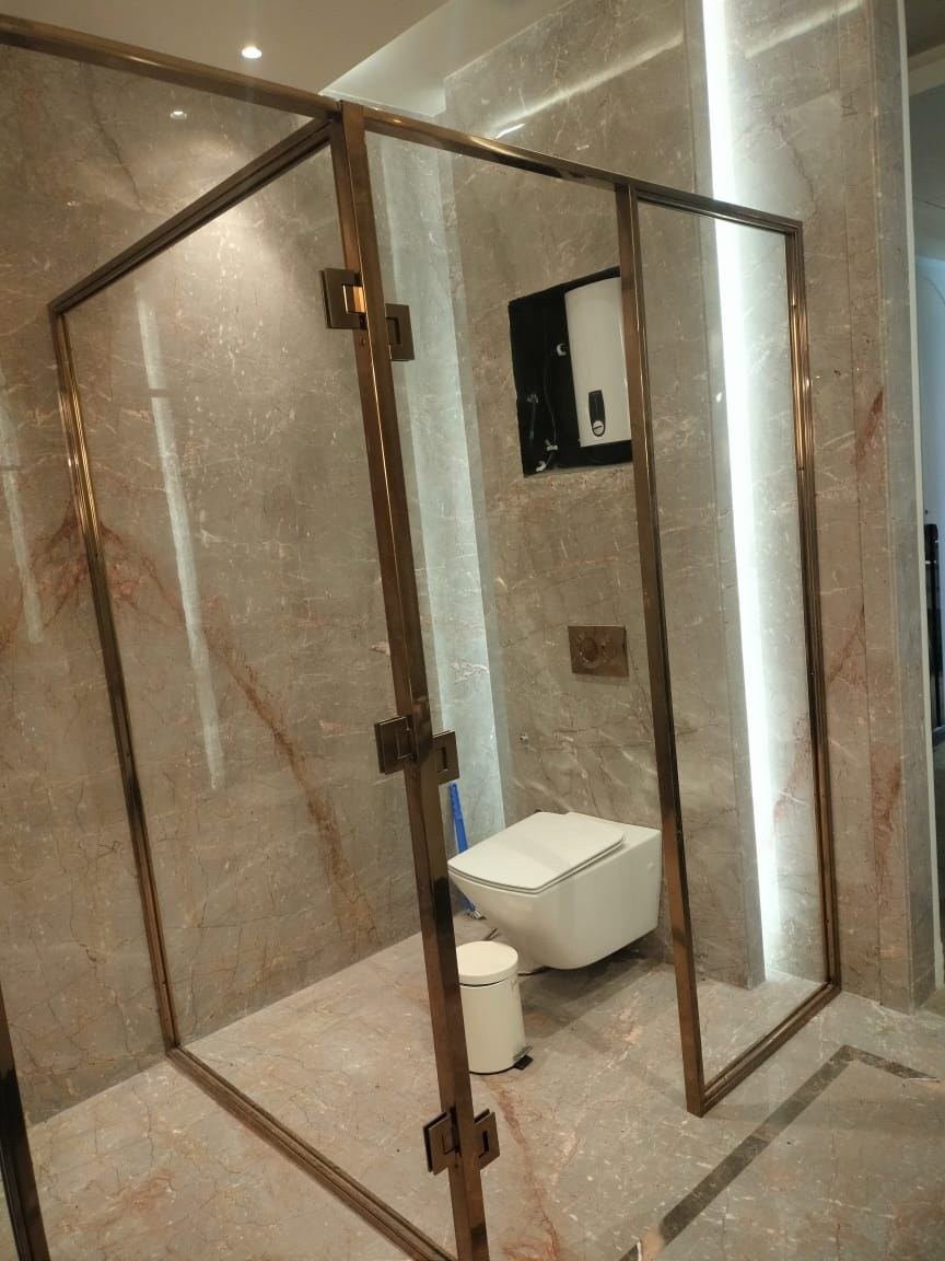 Brass-framed shower cubicle
