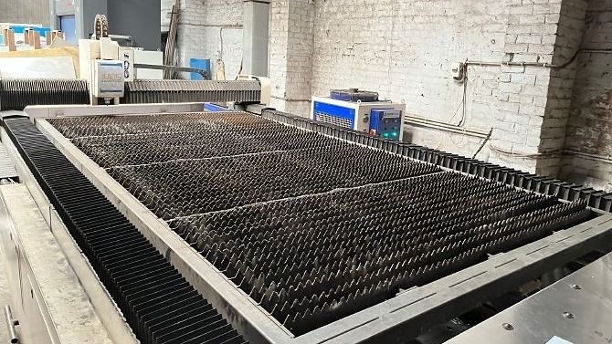 Bed of the CNC laser cutting machine