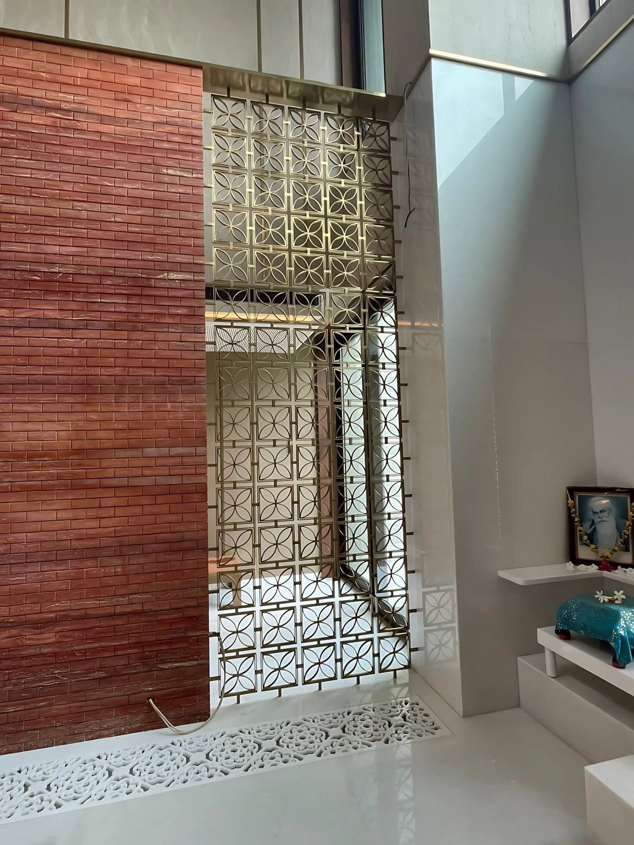 Decorative metal screen and partition