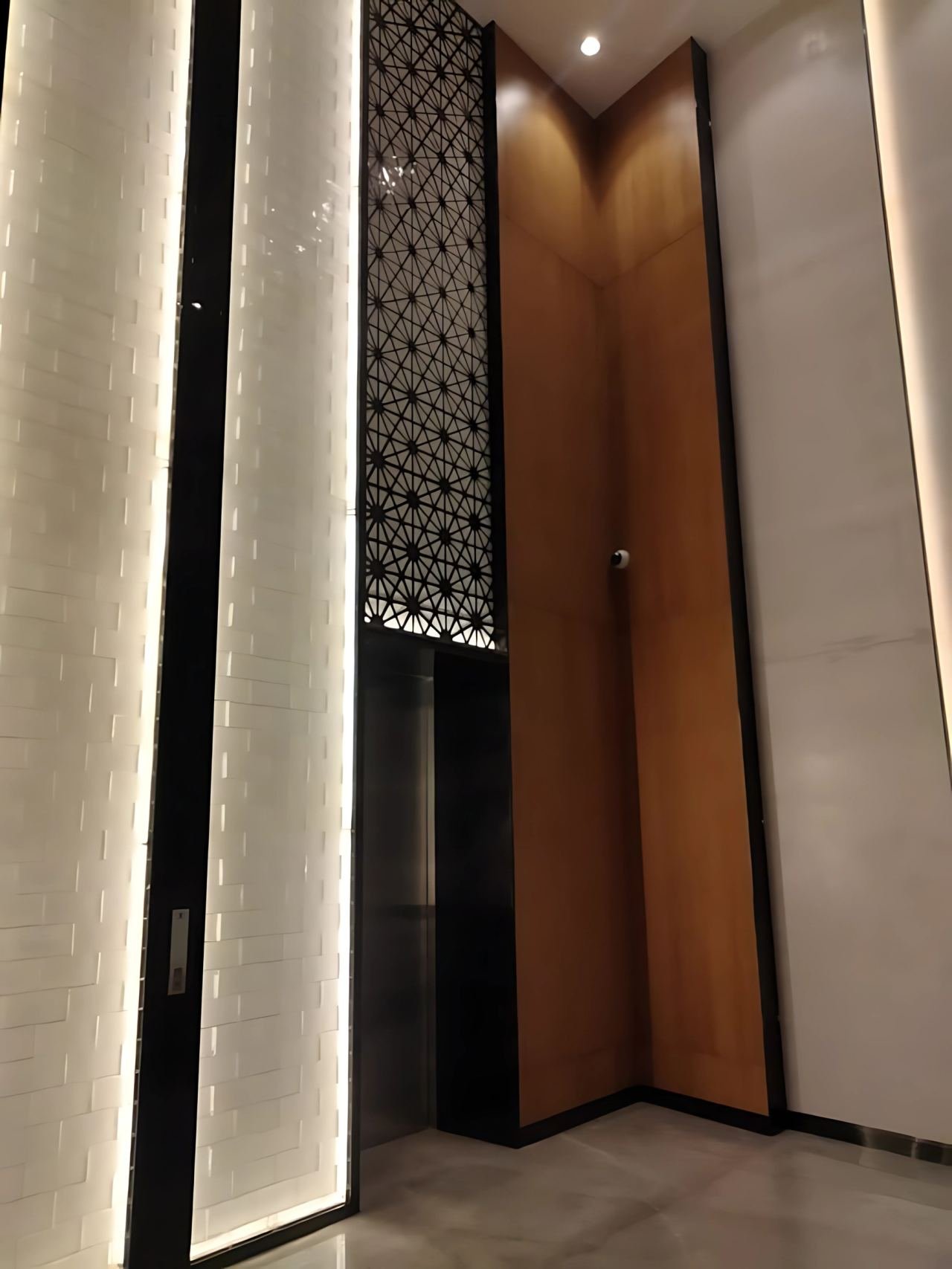 Decorative metal screen and partition
