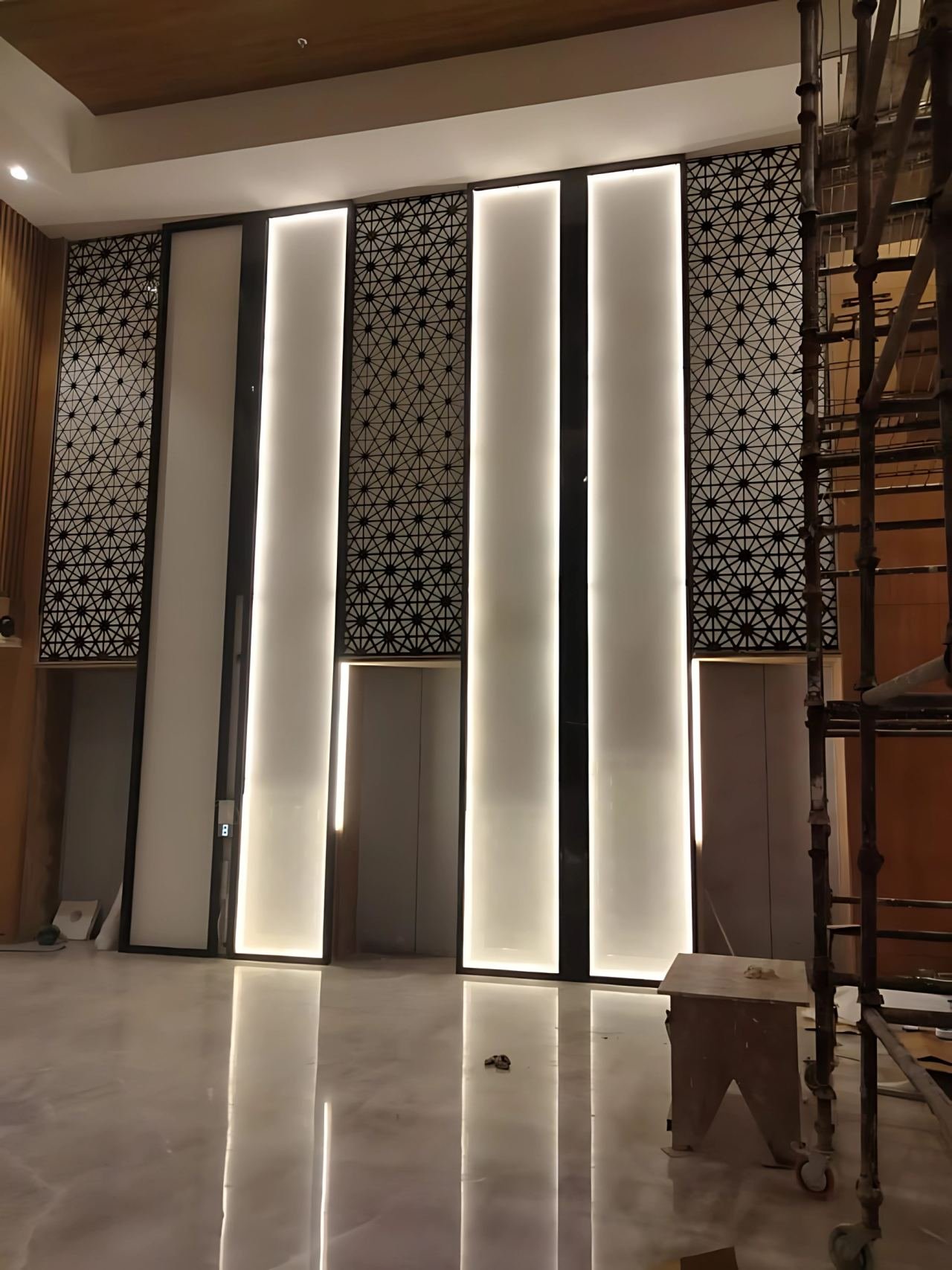 Decorative metal screen and partition