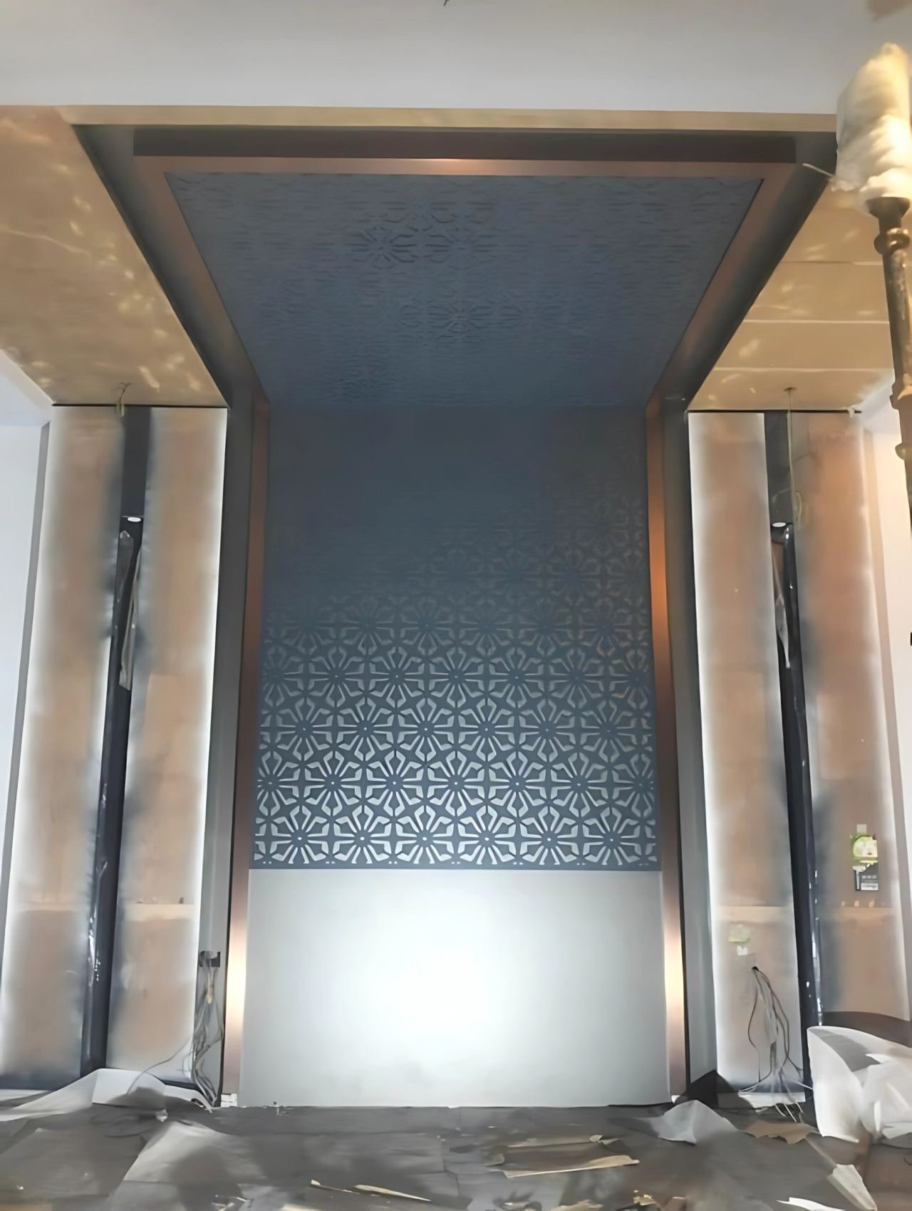 Metal ceiling panel