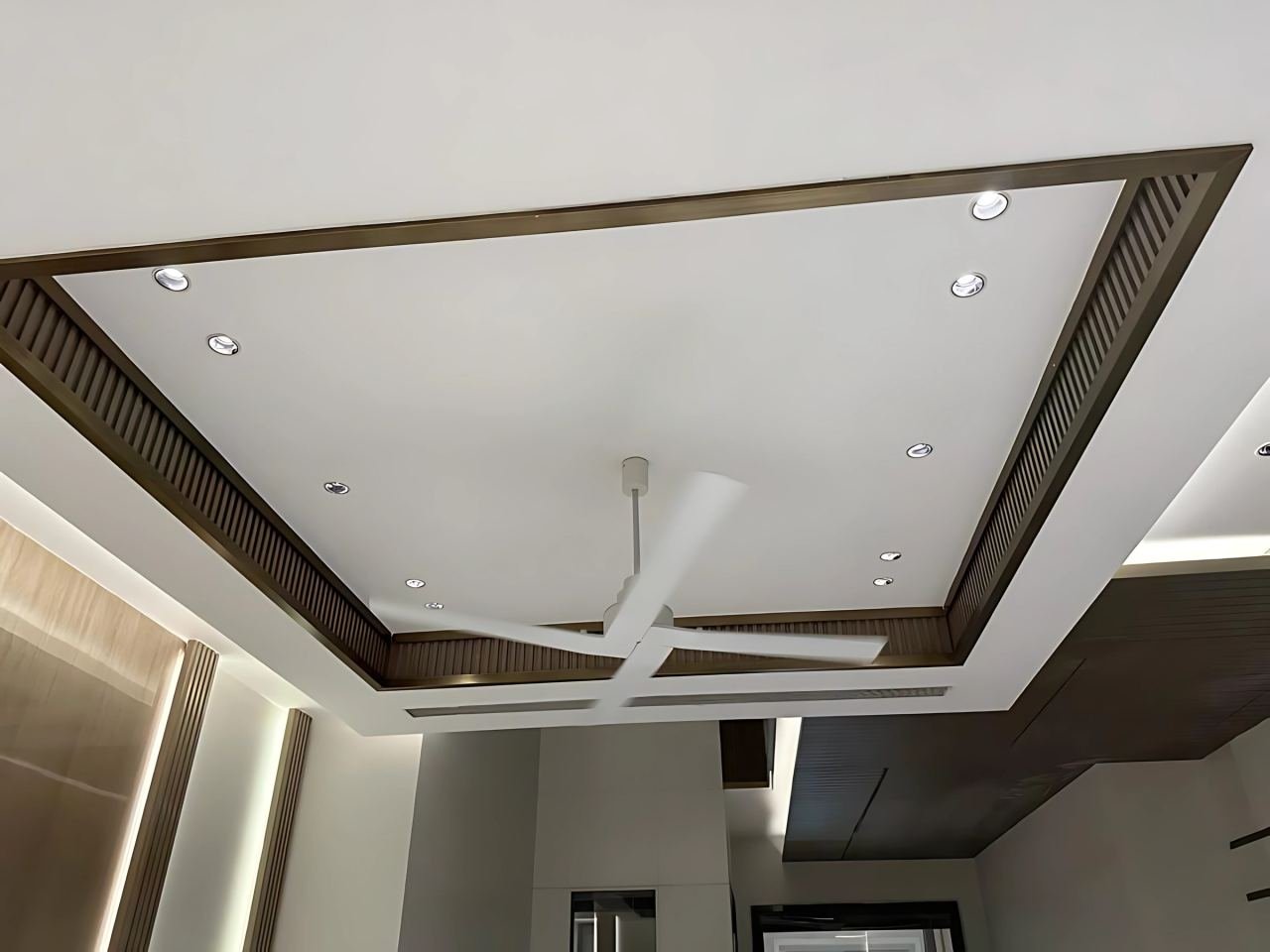 Metal ceiling panel
