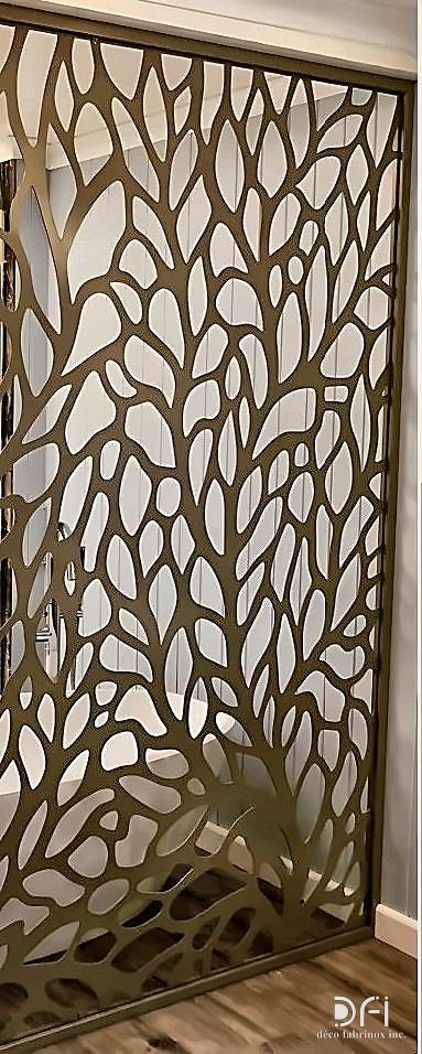 Brass screen with an organic branching pattern